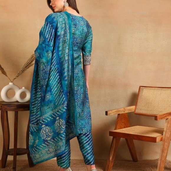 Shivansh Creations Women’s Teal Blue Printed Silk Blend Kurta Set– Ethnic Dress - Picture 7 of 10